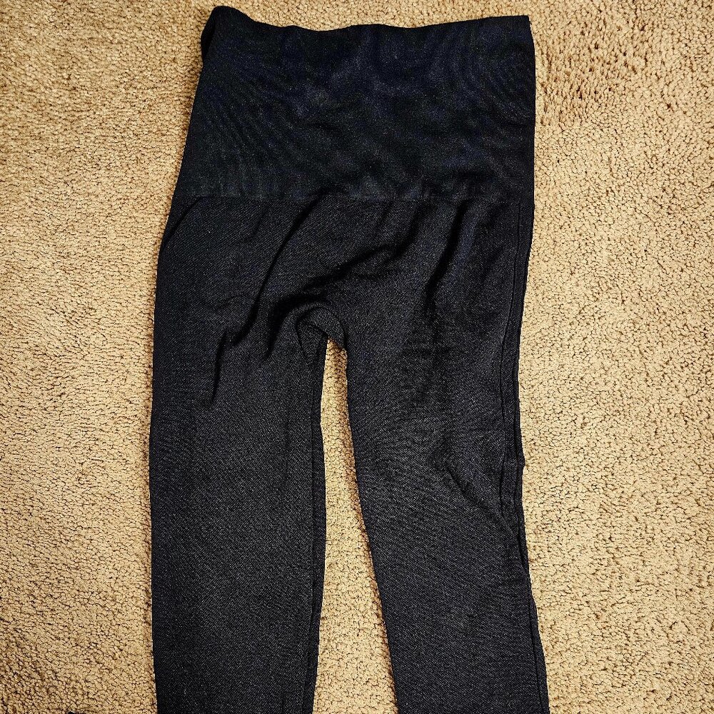 Black spanx leggings size small